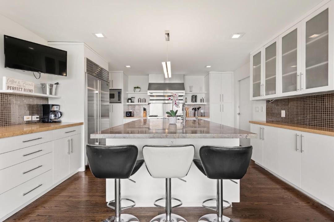 Photo of Kitchen in Hollywood Hills West