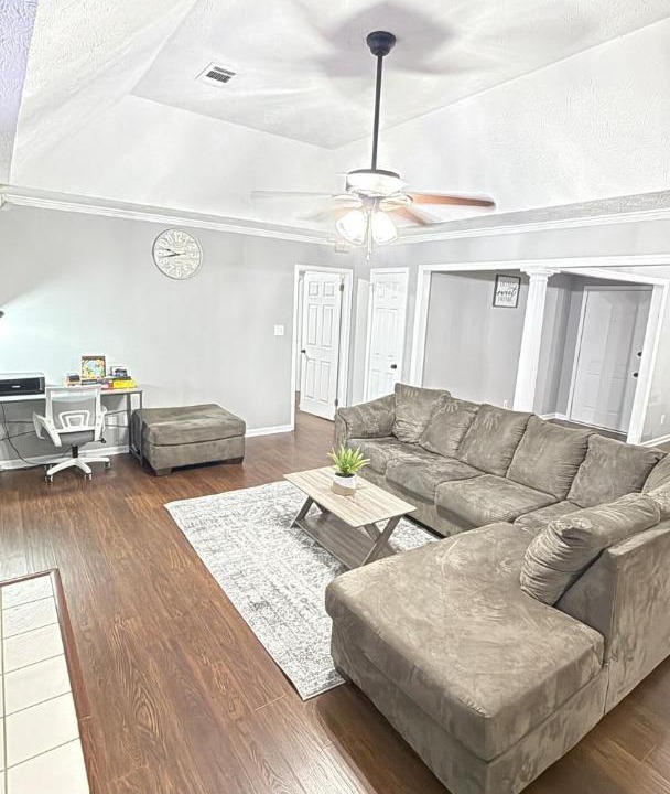 Photo of Livingroom in Prattville