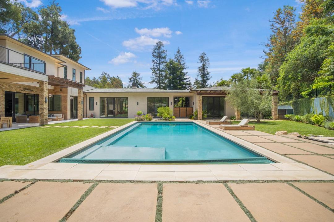 Photo of Others in Beverly Hills