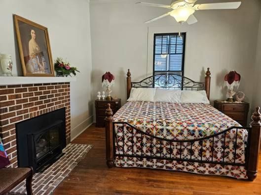 Photo of Bedroom in Louisville