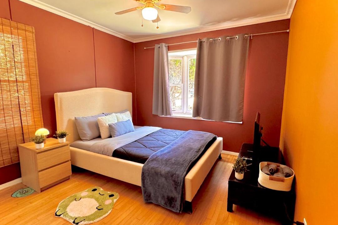 Photo of Bedroom in Mar Vista