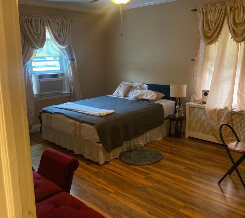 Photo of Bedroom in Uniondale