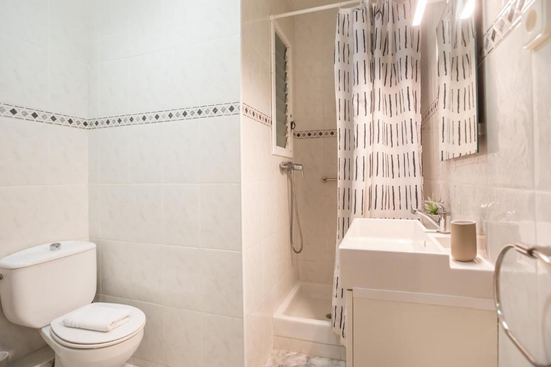 Photo of Bathroom in el Camp d'en Grassot i Gracia Nova
