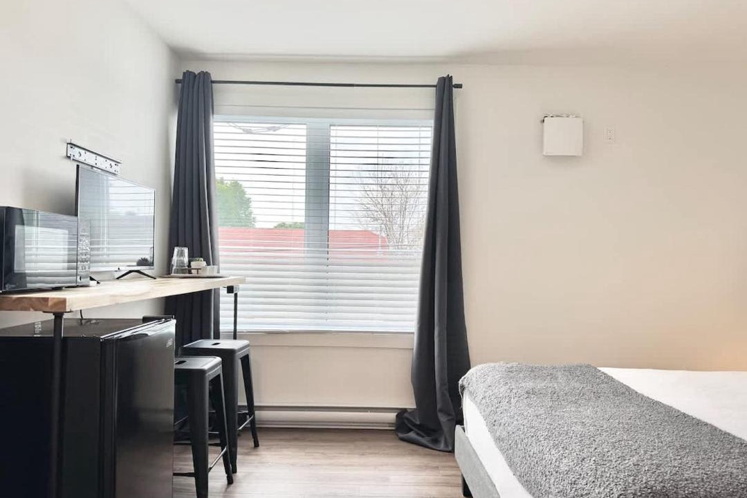 Photo of Bedroom in Desjardins