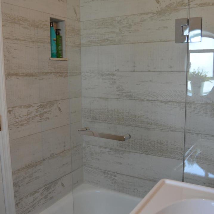 Photo of Bathroom in Mid Beach