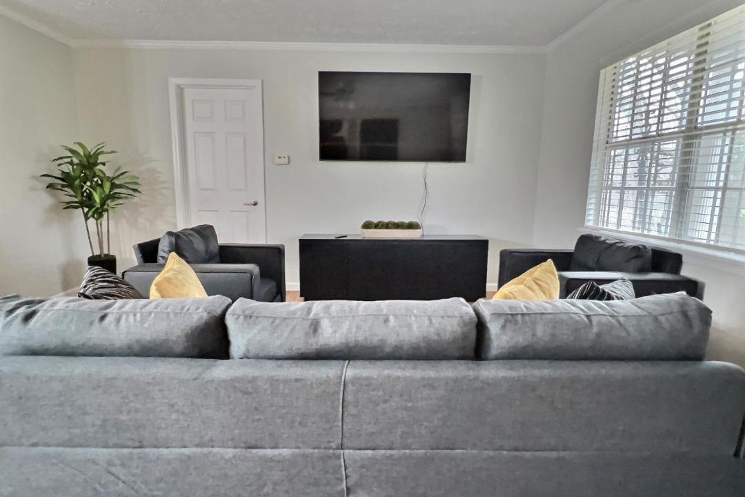 Photo of Livingroom in Uniontown