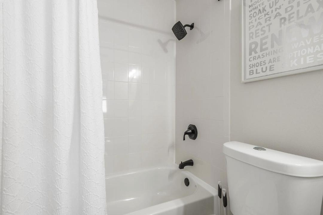 Photo of Bathroom in Apollo Beach