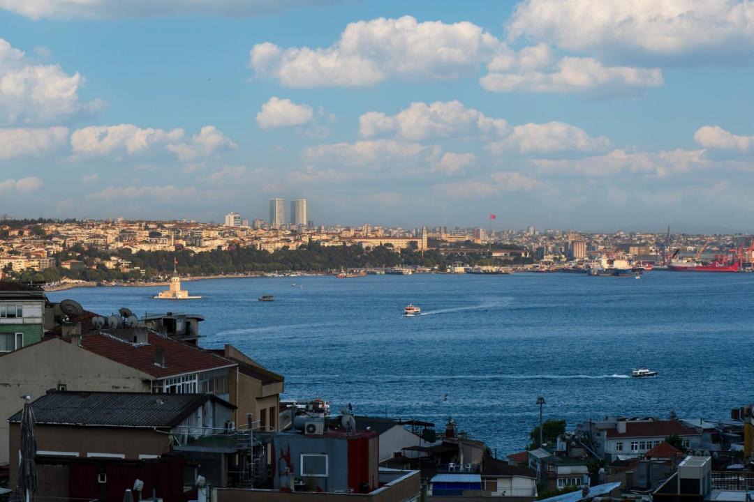 Photo of Others in Cihangir