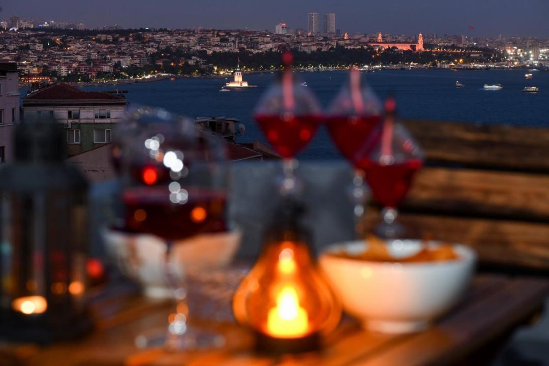 Photo of Others in Cihangir