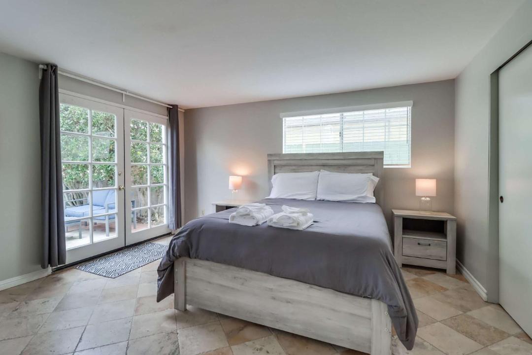Photo of Bedroom in South Mission Beach