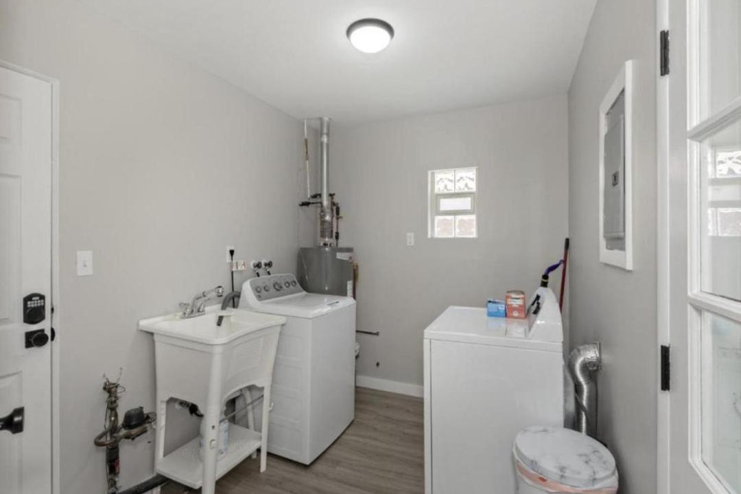 Photo of Bathroom in Euclid