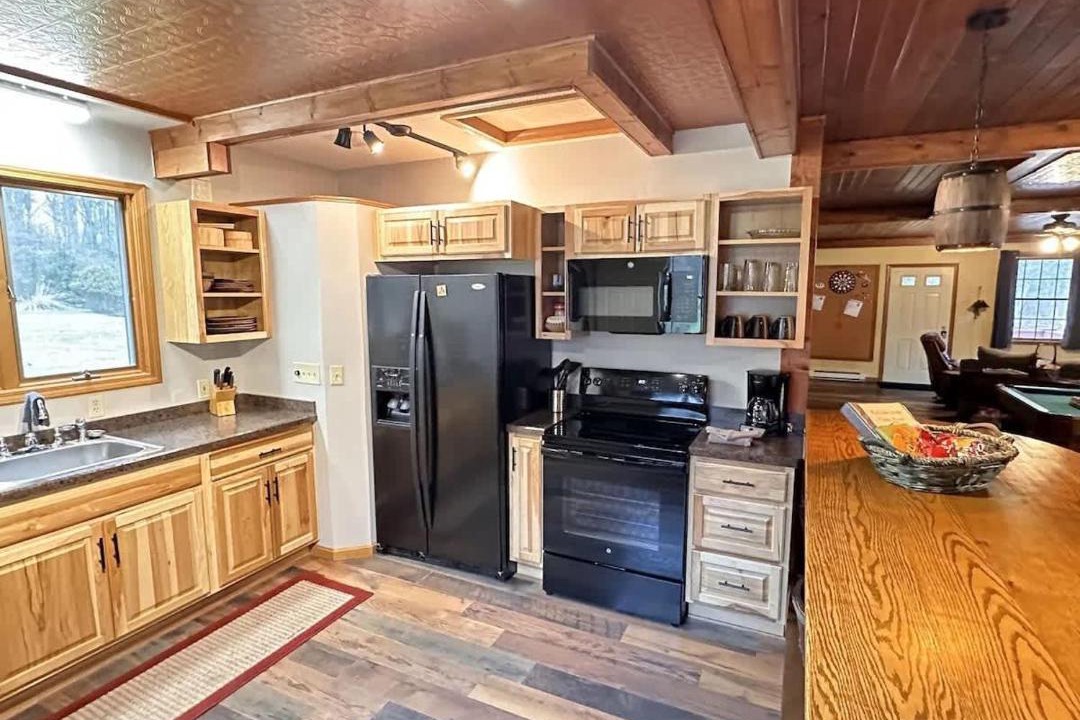 Photo of Kitchen in Austinburg