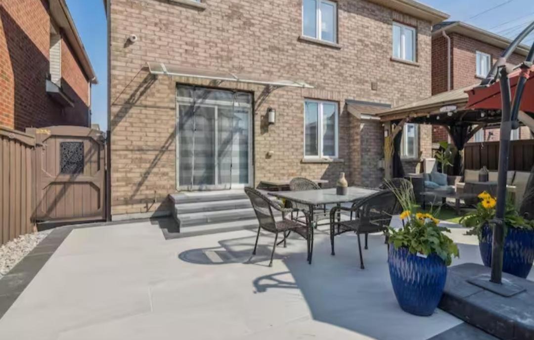 Photo of Patio Balcony in Brampton