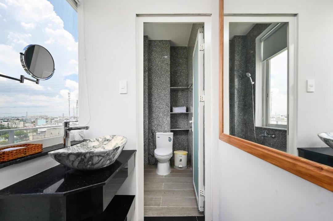 Photo of Bathroom in District 12