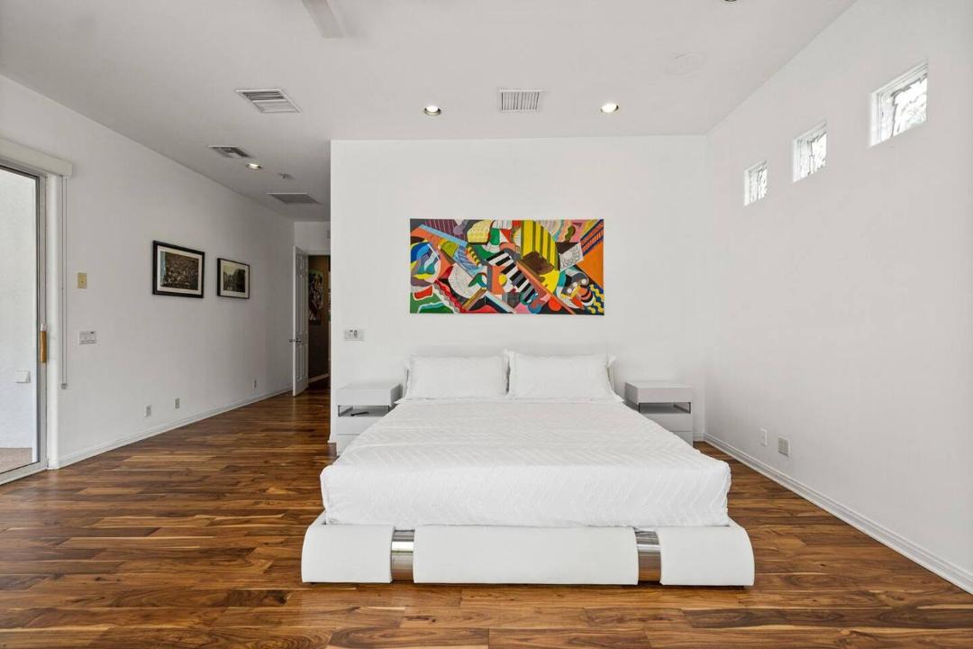 Photo of Bedroom in Beverly Grove