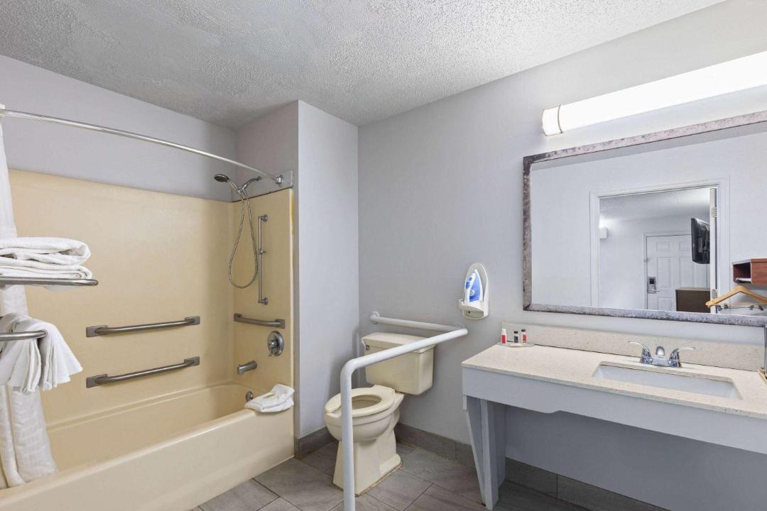 Photo of Bathroom in Selma