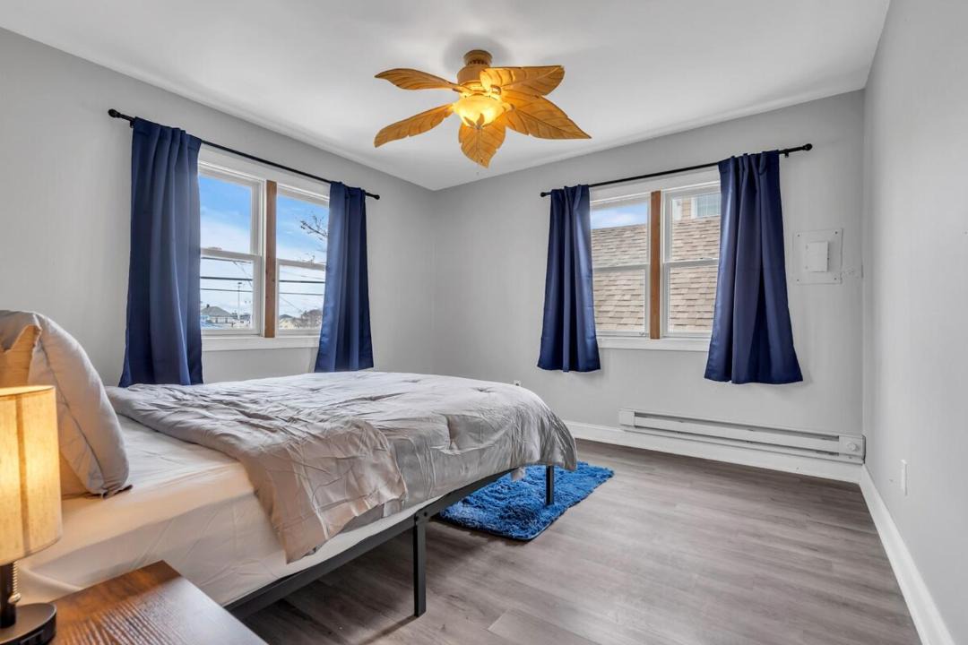 Photo of Bedroom in Seaside Heights