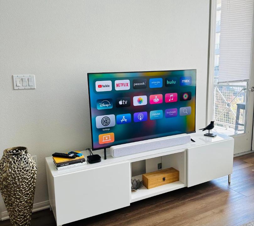 Photo of Livingroom in Culver - West
