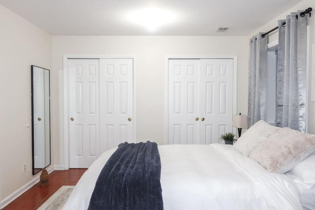 Photo of Bedroom in Forest Hill