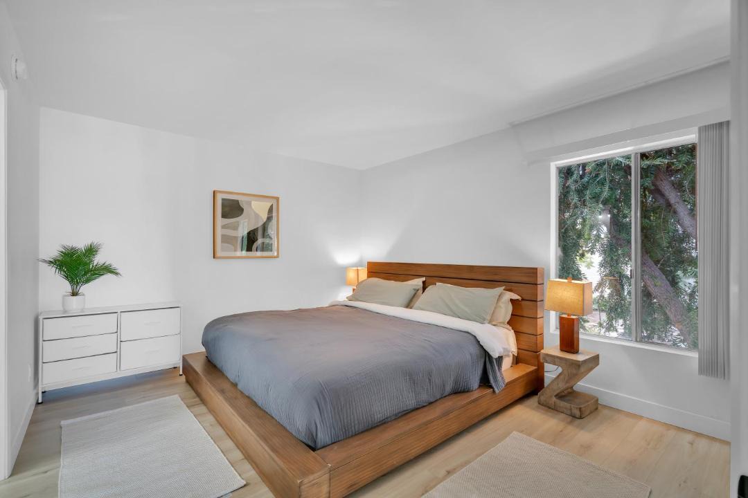 Photo of Bedroom in Tarzana