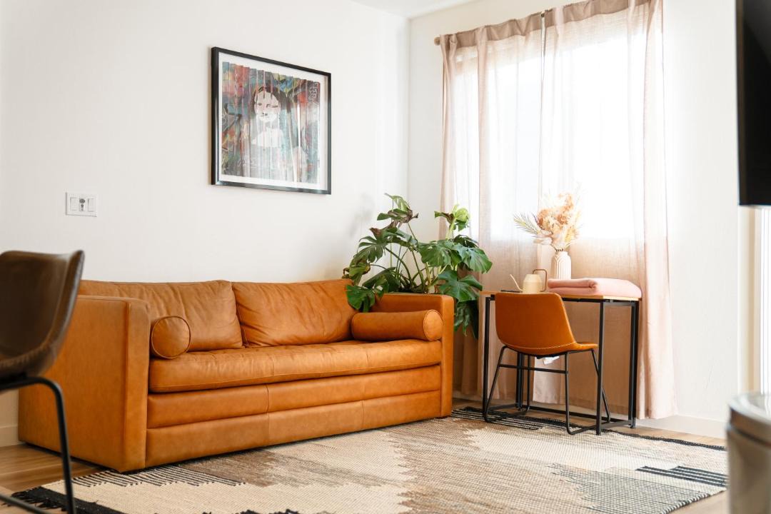 Photo of Livingroom in North Hollywood