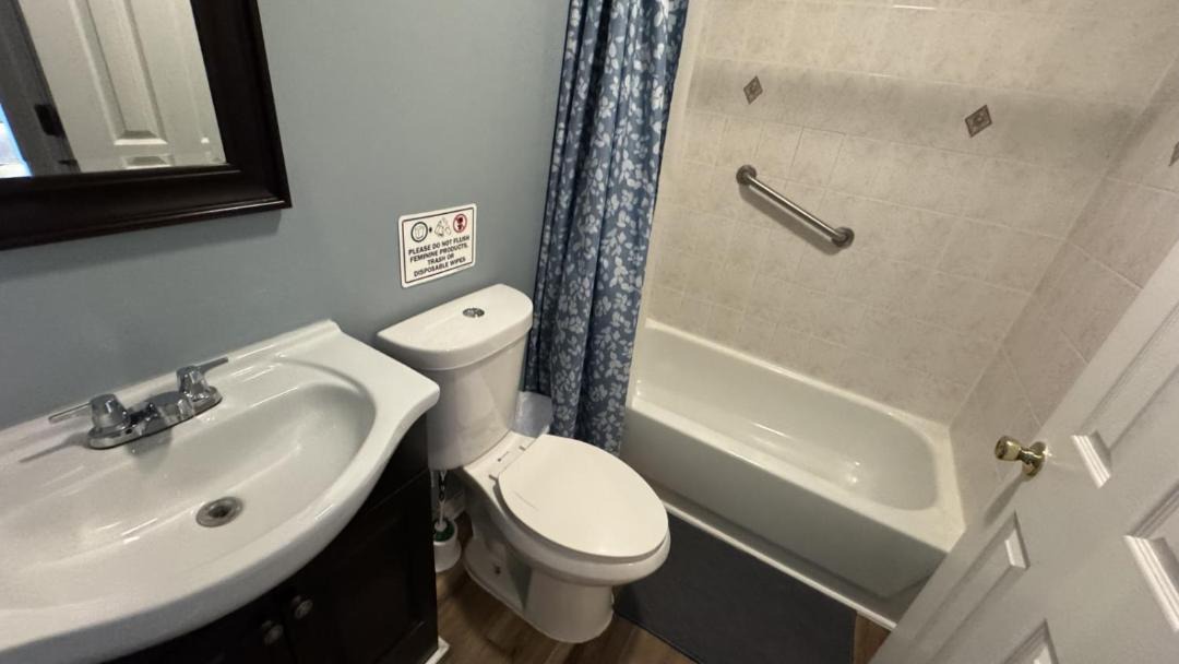 Photo of Bathroom in Union City