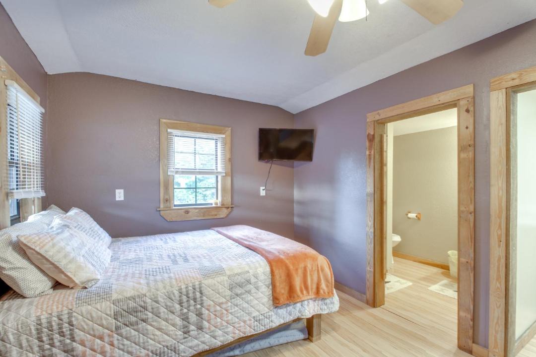Photo of Bedroom in Santa Rosa County