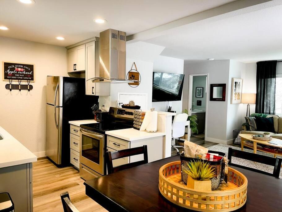 Photo of Kitchen in Apple Hill