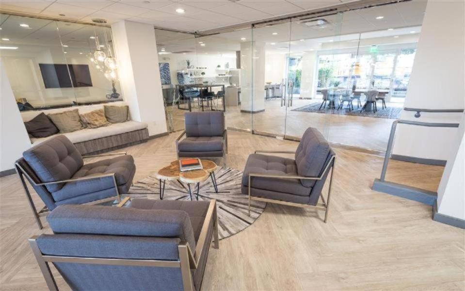 Photo of Livingroom in Rampart Village
