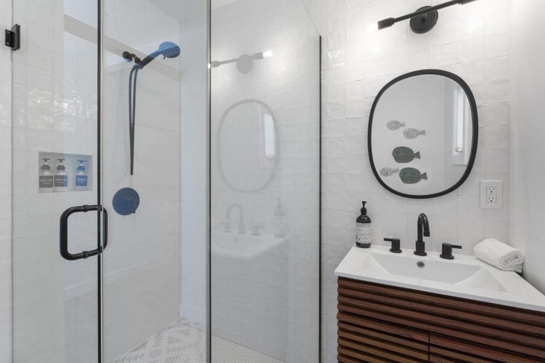 Photo of Bathroom in Balboa Island