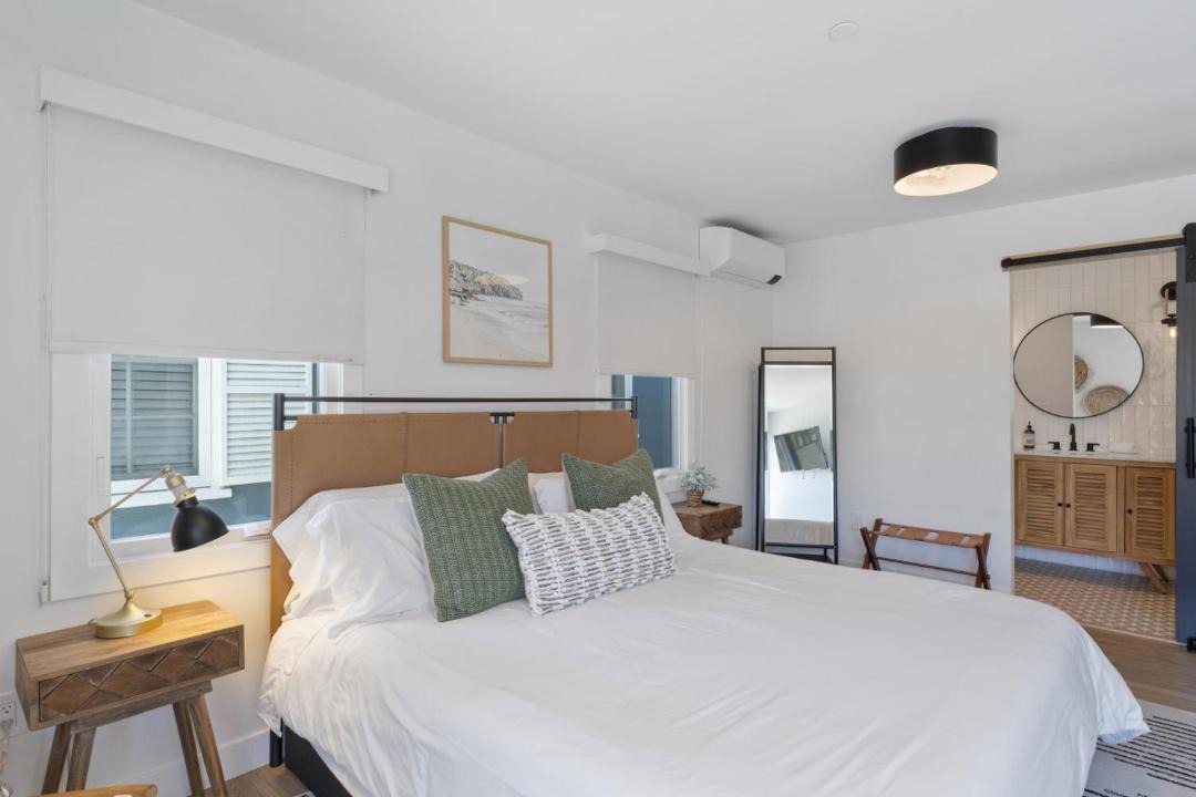 Photo of Bedroom in Balboa Island