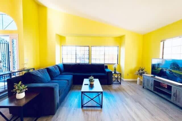 Photo of Livingroom in Vallejo