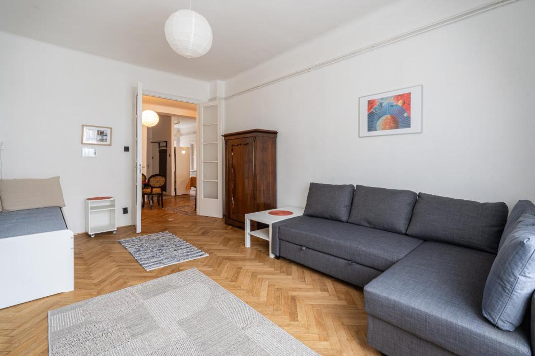 Photo of Others in Orszagut