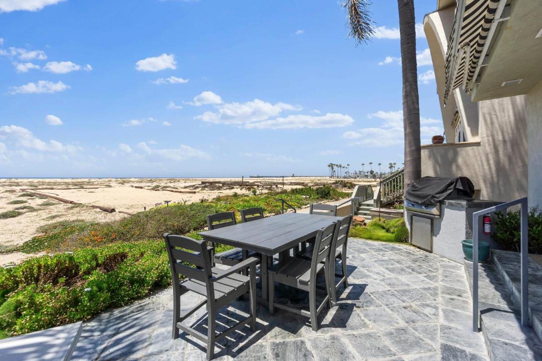 Photo of Patio Balcony in Balboa Peninsula
