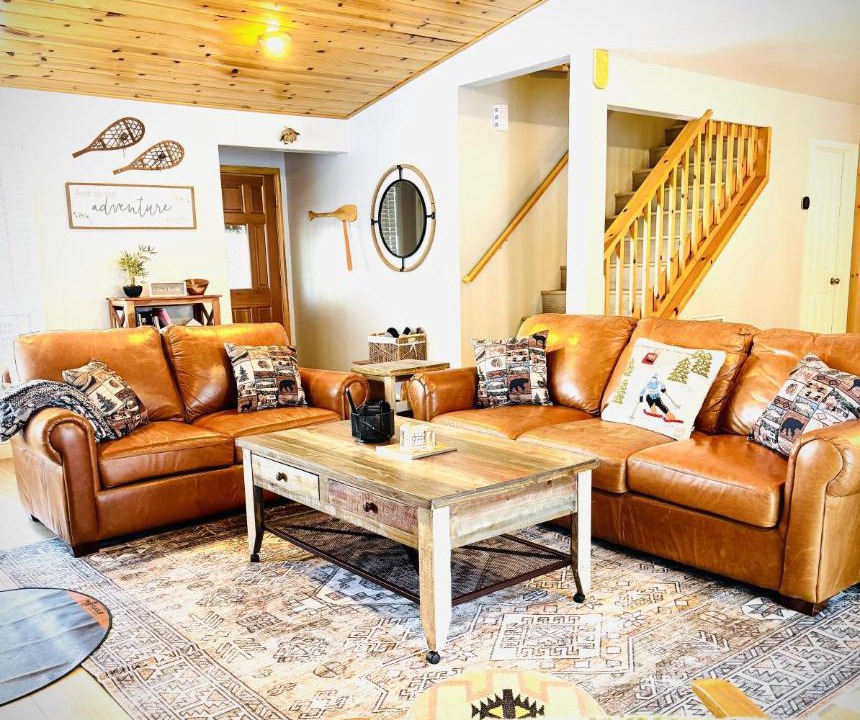 Photo of Livingroom in Kingswood Estates