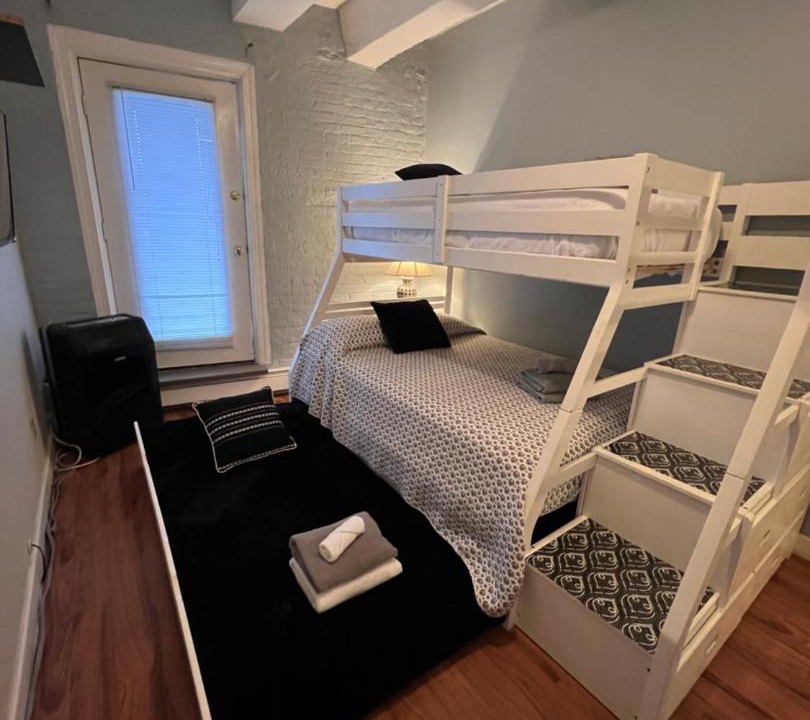 Photo of Bedroom in Union City
