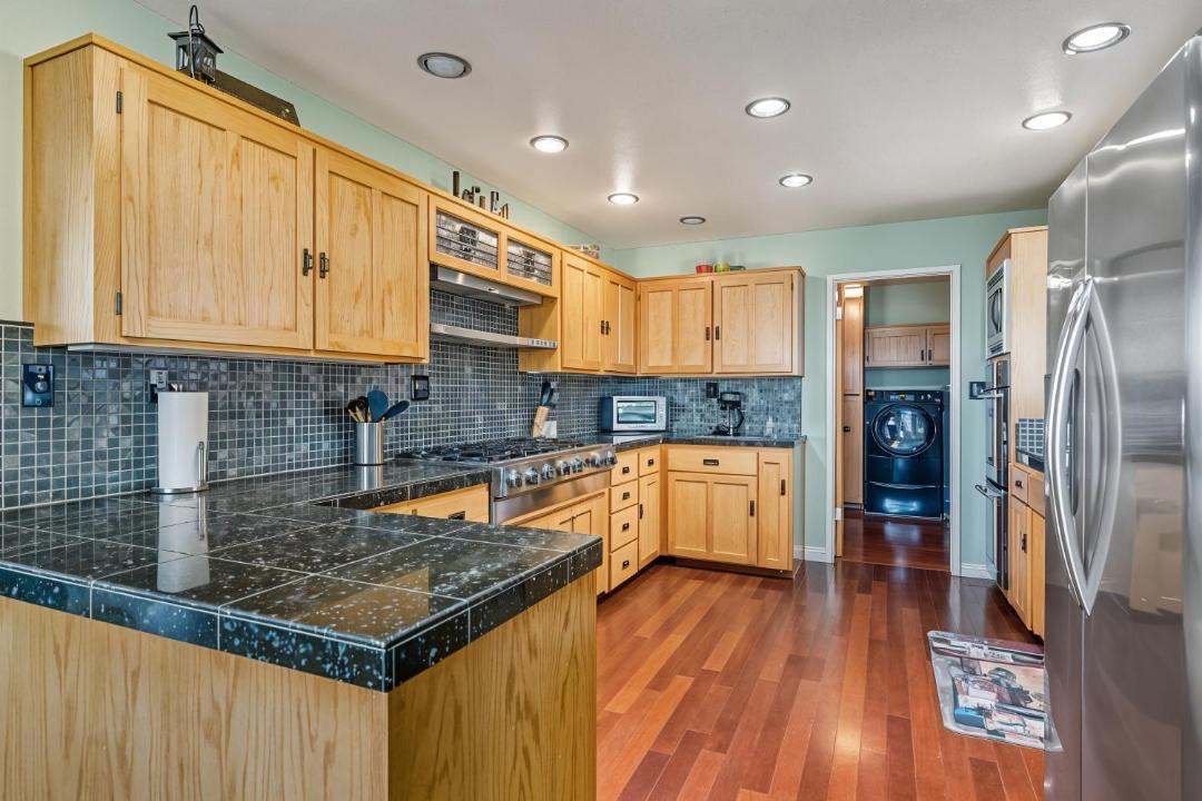 Photo of Kitchen in Groveland