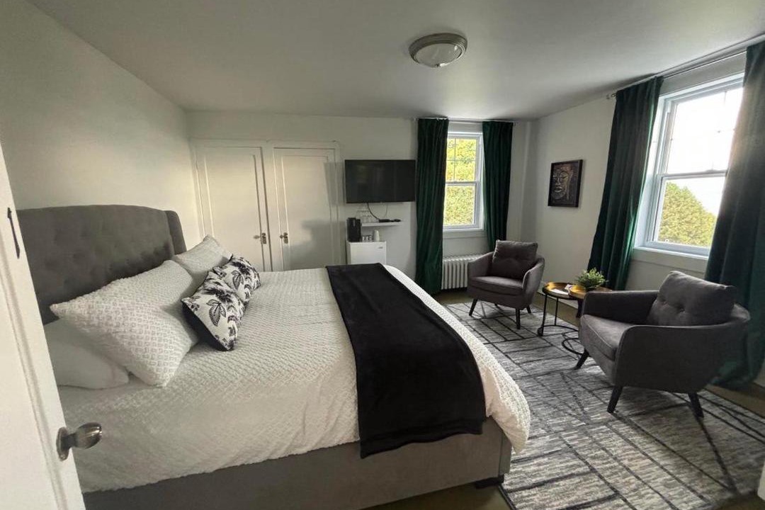 Photo of Bedroom in Saint Irenee