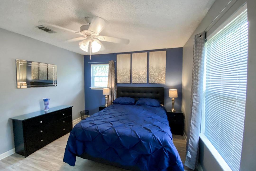 Photo of Bedroom in Brent