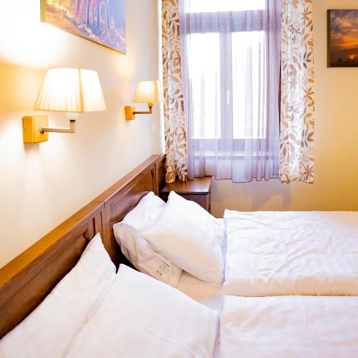 Photo of Bedroom in Almamellek