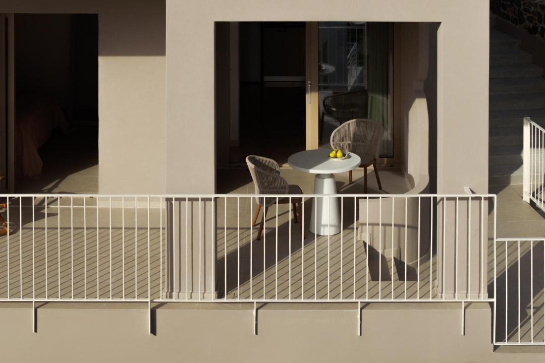 Photo of Patio Balcony in Mirthios