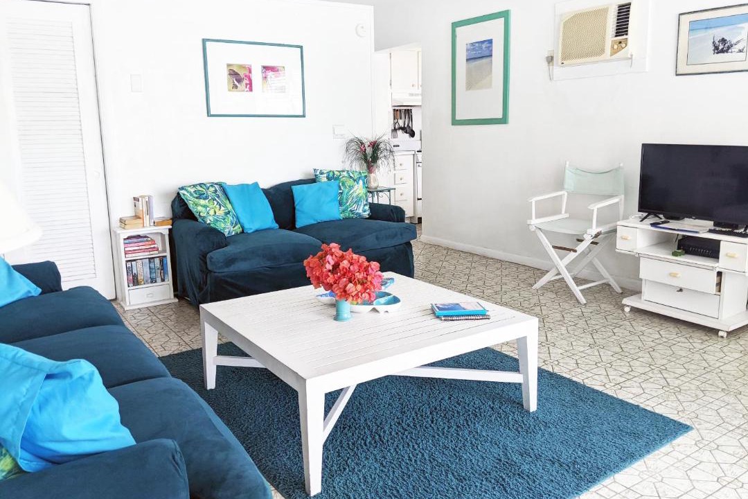 Photo of Livingroom in Lucaya