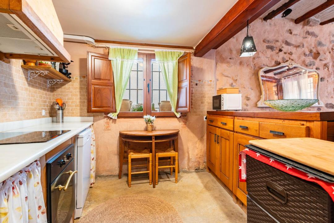 Photo of Kitchen in Algimia de Almonacid