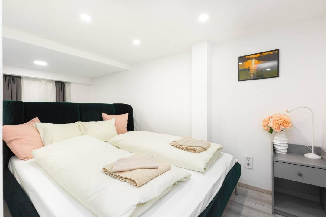 Photo of Bedroom in 15th District