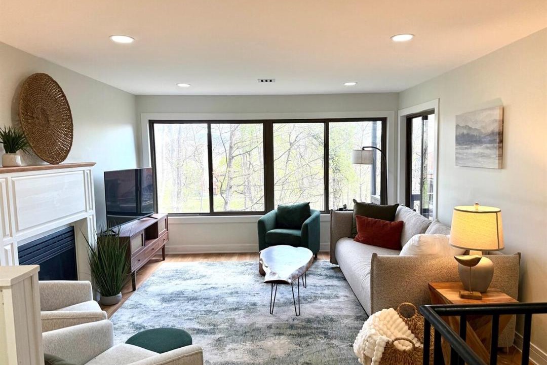 Photo of Livingroom in Vernon