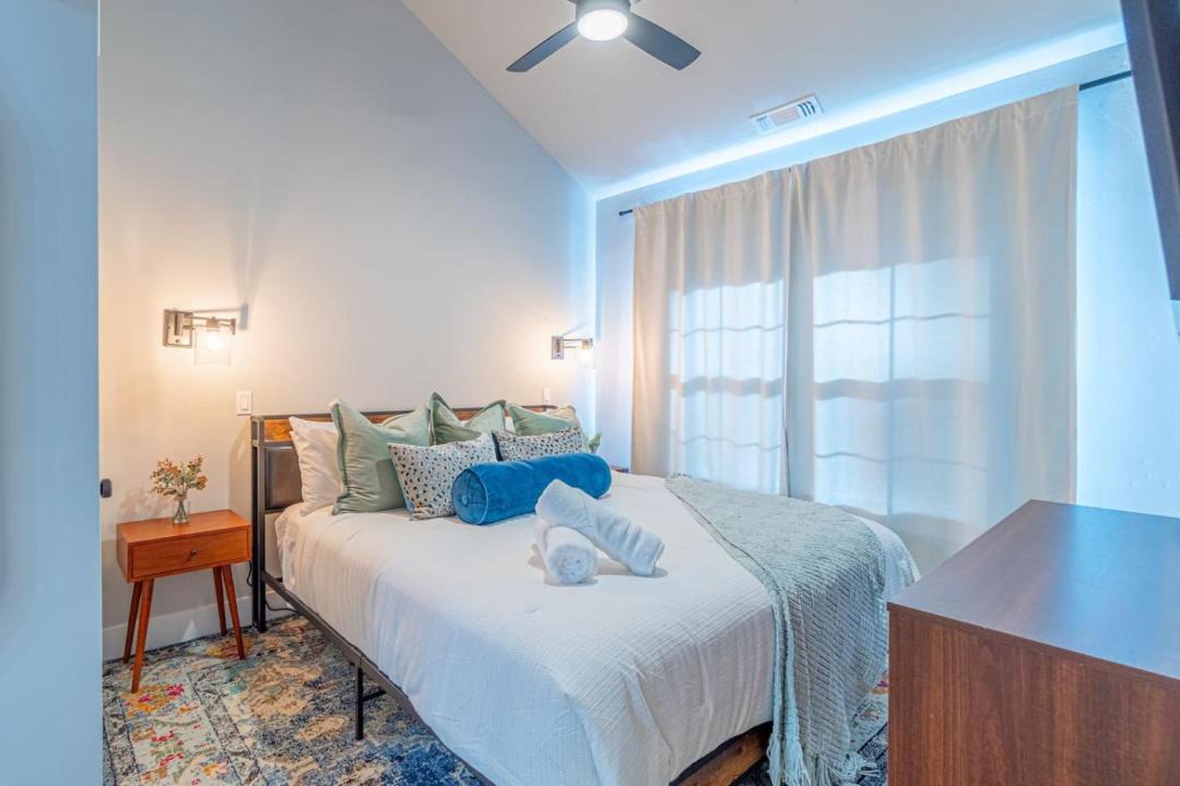 Photo of Bedroom in Lincoln Park