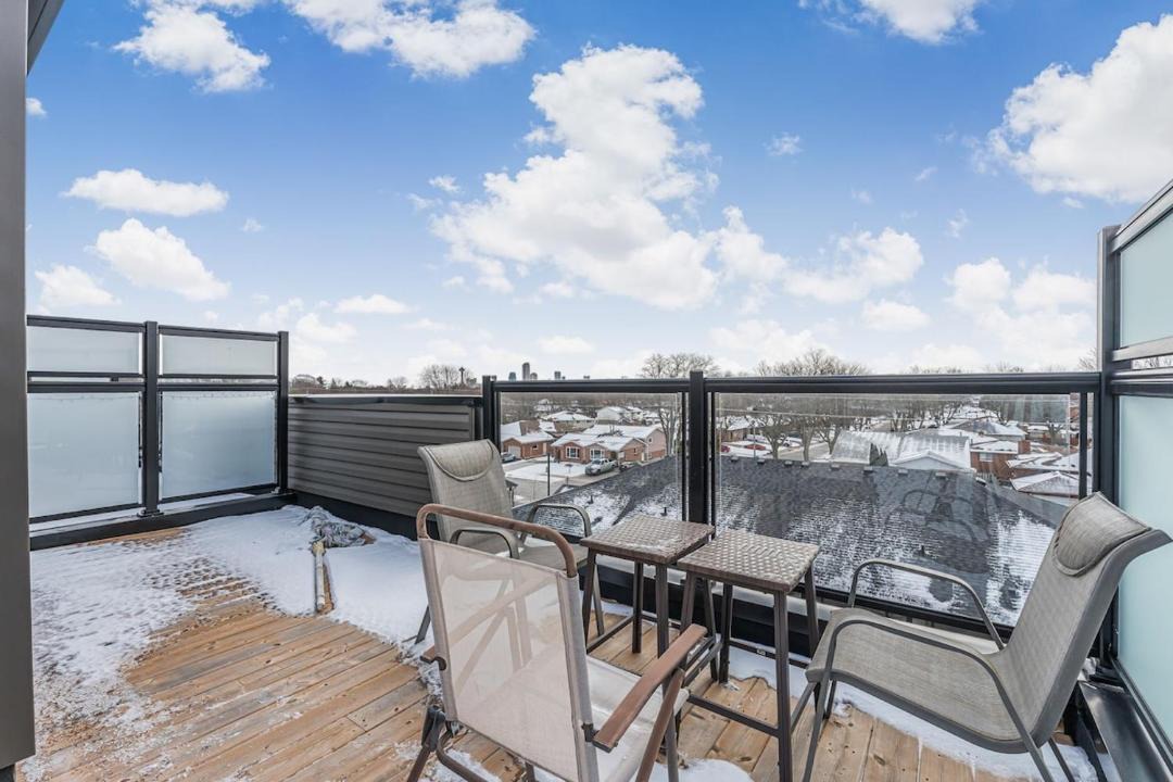 Photo of Patio Balcony in Niagara Falls