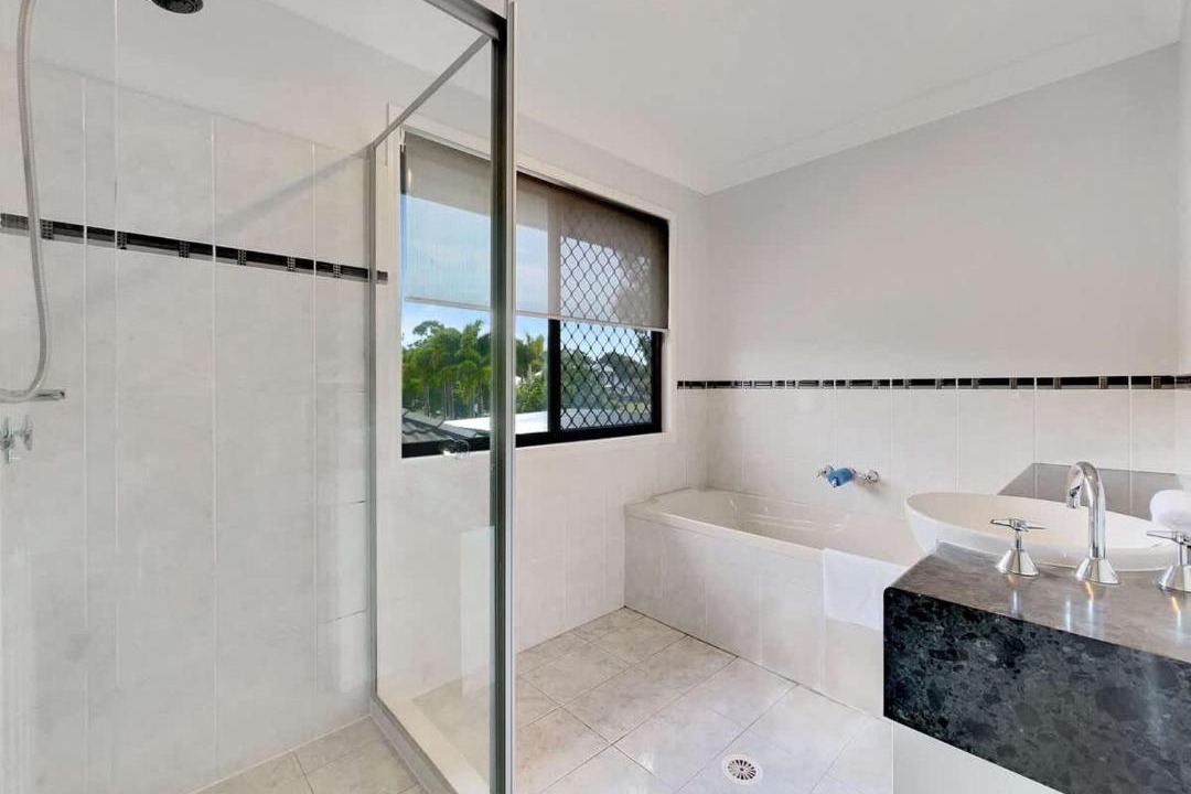 Photo of Others in Banksia Beach