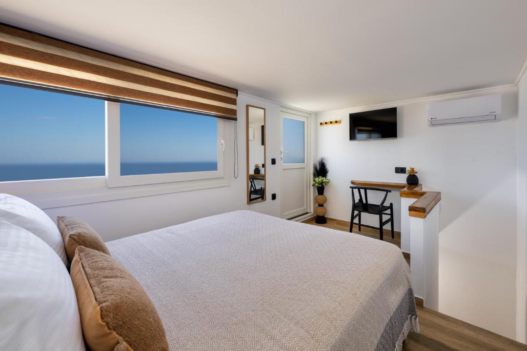 Photo of Bedroom in Fira