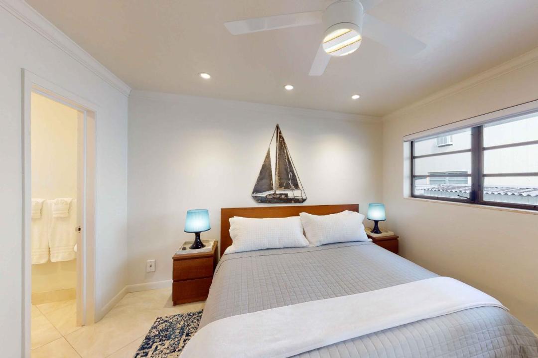 Photo of Bedroom in Coral Ridge